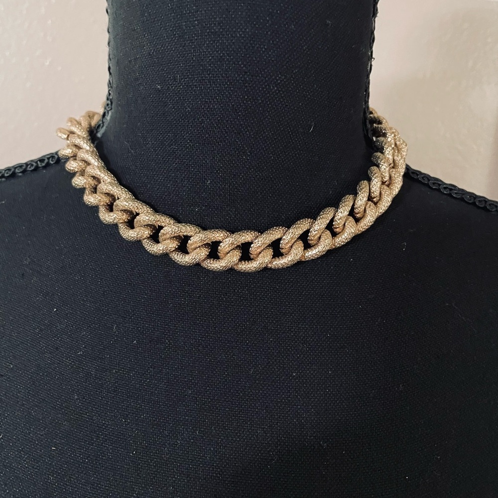 Elegant Gold tone Chain Necklace Fashion jewelry